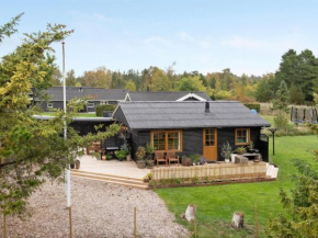 Holiday Home Lisabeth - from the sea by Interhome, Hals